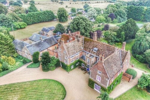 Hockwold Hall: Formal Royal Residence, 50 Acre Estate