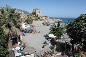 Beach nearby - Magnificent views, 800m from the Beach, Spacious Private Pool & Roof-top Terrace (San cristobel almunecar)