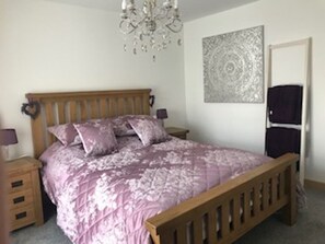 3 bedrooms, free WiFi, bed sheets