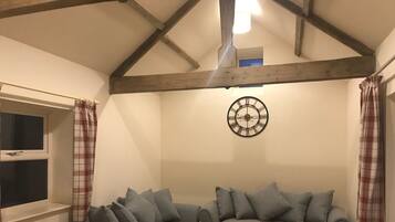 TV connectée, lecteur de DVD, vidéothèque, chaîne hi-fi