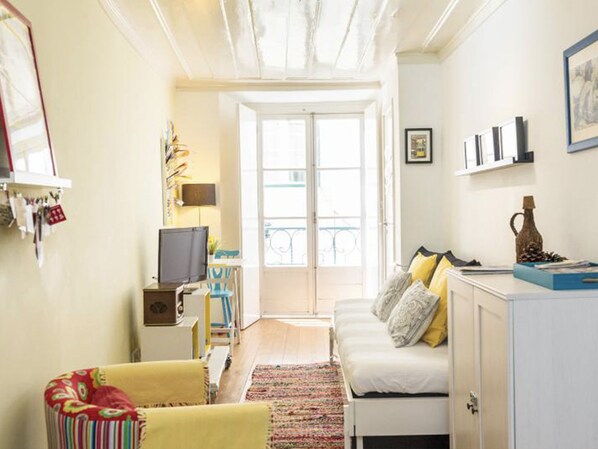 Smart TV, books - Castle / Alfama in the historic center (Lisboa)