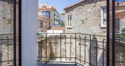 An old house completely restored in the center of Porto - Free Wifi