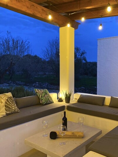 PRIVATE Countryside Villa with PRIVATE 10m x 4m pool and PRIVATE Garden