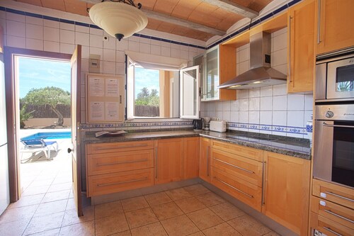 Villa Tom is near to Playa Den Bossa