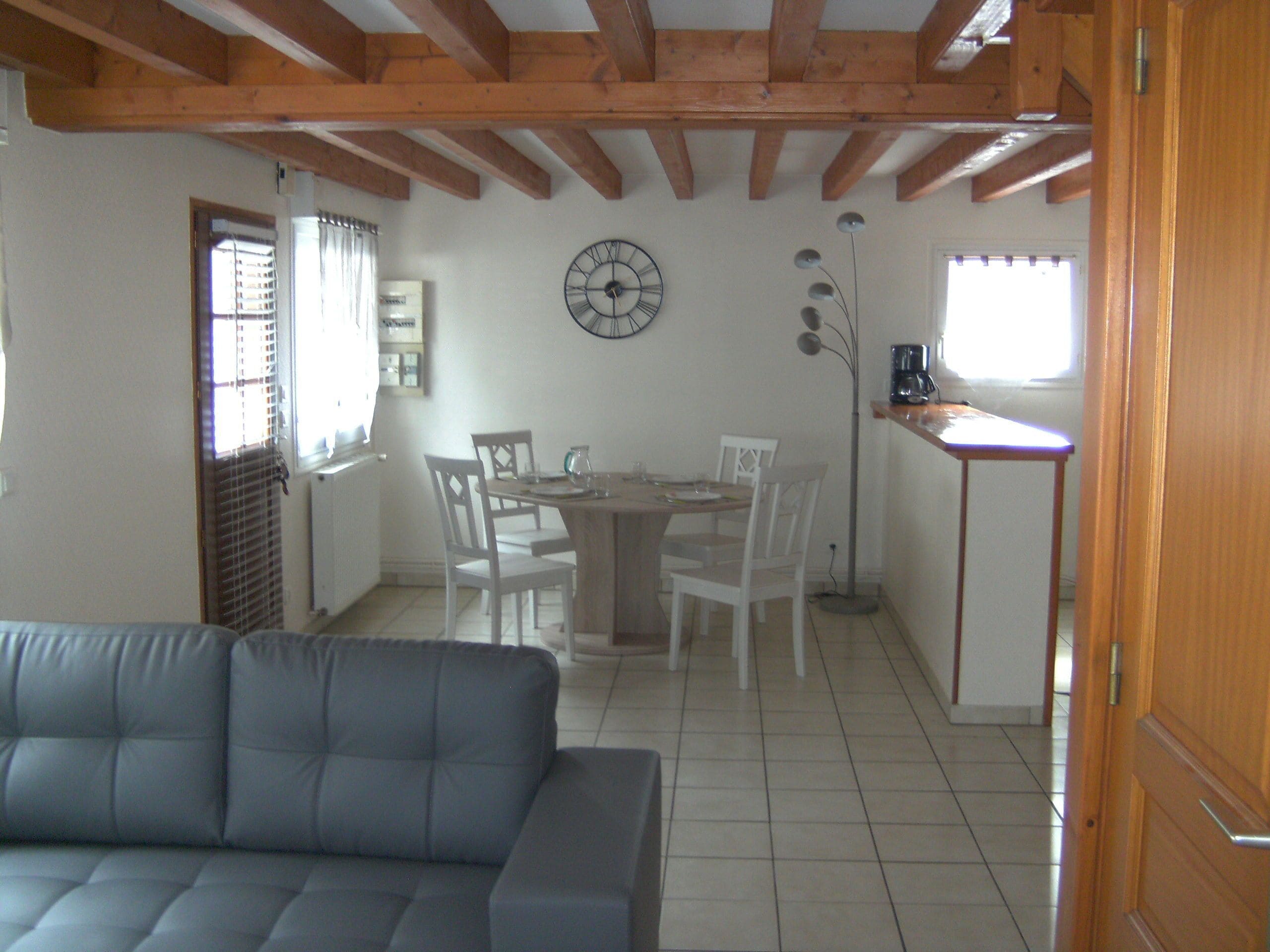 Etretat recent House near the center with parking 10 minutes from the beach on foot