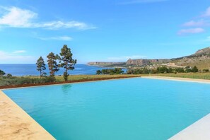 Outdoor pool - Casa La Rosa dei Venti (Macari)