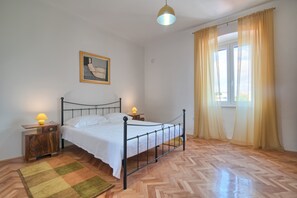 3 Schlafzimmer, Bügeleisen/Bügelbrett, WLAN, Bettwäsche