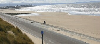 Swn y mor détaché Holiday Let- par la mer à Prestatyn avec bain à remous privé 