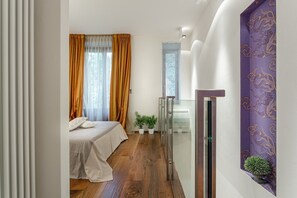 1 habitación, tabla de planchar con plancha, wifi gratis y ropa de cama