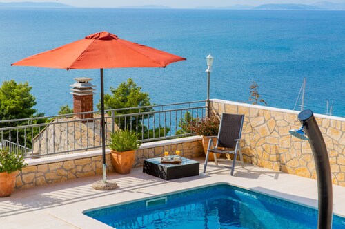 Villa Tergo with pool and panoramic view