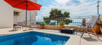 Villa Tergo with pool and panoramic view