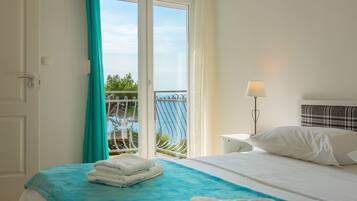 5 slaapkamers, een strijkplank/strijkijzer, gratis wifi, beddengoed