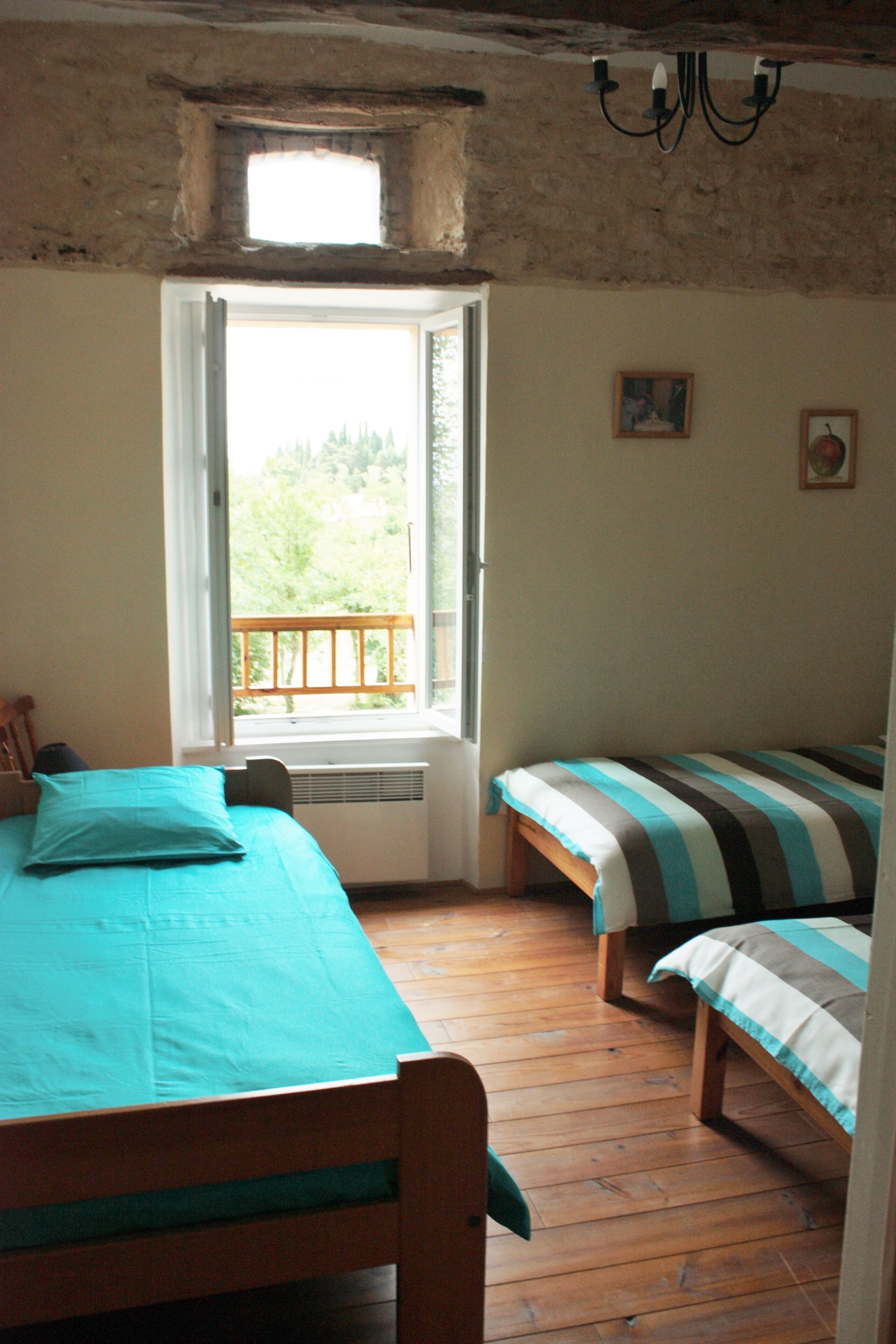 Pech Luna, 5-room gîte with pool, Pyrenees view, golf on site, 3 Clevacances