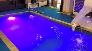 Innenpool, Außenpool