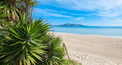 Villa Claudine, 800 meters from the beach with pool, for 6 People