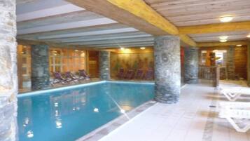 Piscine couverte, piscine chauffée