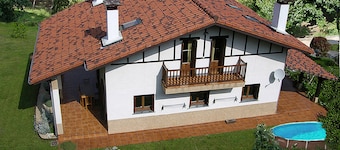 House / Villa - Lasarte-Oria TO EIGHT MINUTES OF SAN SEBASTIANCasa con jardín