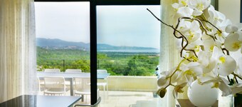 Sea View Villa 180 - Heated pool - Beaches 2 min - 5 bedrooms - Wifi Clim
