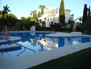 Udendørs pool
