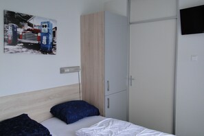 2 bedrooms, free WiFi
