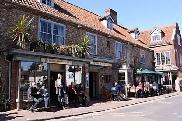 المنشأة من الخارج