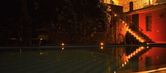 Art and spa surrounded by nature - Heated Pool