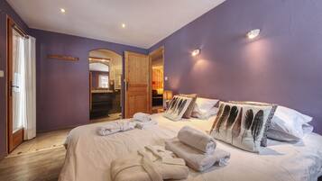 2 slaapkamers, een strijkplank/strijkijzer, gratis wifi