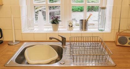 Picturesque Cottage In Symonds Yat - Dogs stay free + no charge for fire wood!