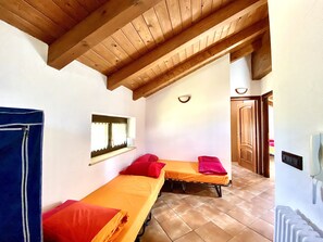 Interior - Charming Villa (Gignod/Aosta)