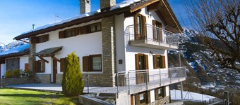 CHARME VILLA MIT GARTEN