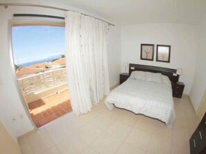 2 bedrooms, in-room safe, iron/ironing board, WiFi