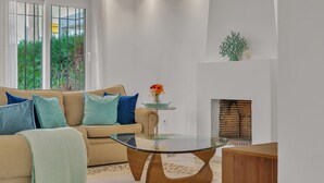 Smart TV, fireplace, DVD player - Casa Bella - Marbellamar (Marbella)