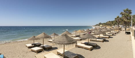 In Strandnähe, Strandtücher