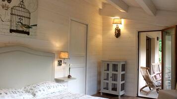 1 Schlafzimmer, BĂŒgeleisen/BĂŒgelbrett, Reisekinderbett, kostenloses WLAN