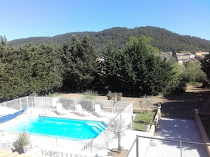 Outdoor pool - House / Villa - CABASSE (Cabasse)