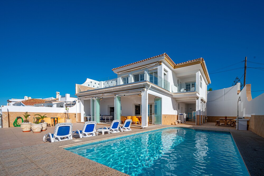 Luxurious Beach Villa, La Cala de Mijas V-5473