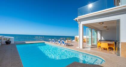 Luxurious Beach Villa ‘Oasis’ in La Cala de Mijas
