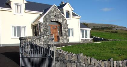 Luxuriöses Ferienhaus mit Wifi im Herzen des Burren, Bally.