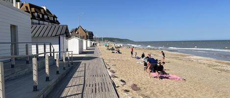 Sun-loungers, beach towels