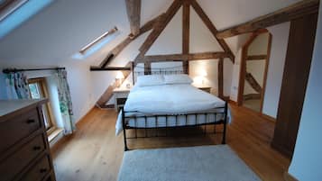 2 habitaciones, tabla de planchar con plancha y cuna de viaje