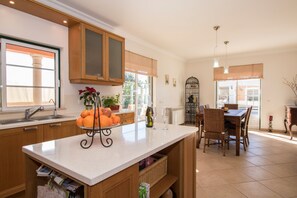 Dining - Quinta das Yuccas | 6 Bedrooms | Country House | Boliqueime (Boliqueime)