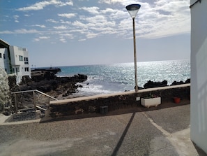 Nær stranden