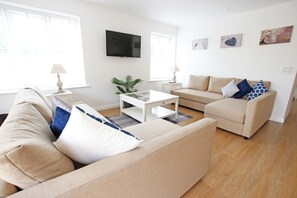 Smart TV, DVD player, offices