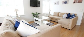 George's Cottage - set in the Heart of Woodchurch Village of the Kentish Weald