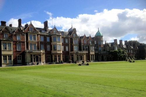Swift Cottage, Dersingham, Norfolk