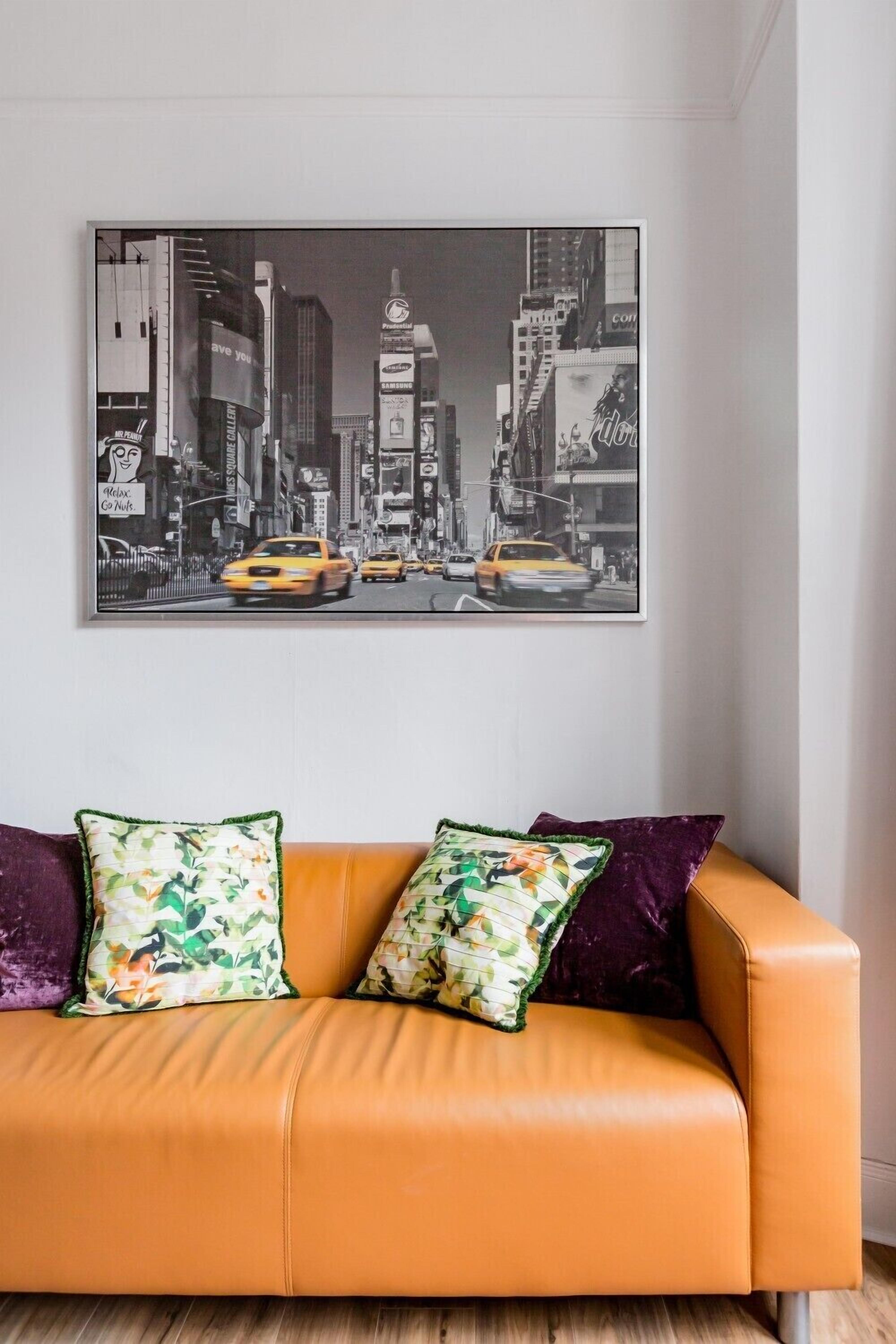 Cool Merchant City Center Apartment