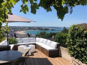 Outdoor dining - Renovated fisherman's cottage, beautiful sea view, 6/8 pers. (Erquy)