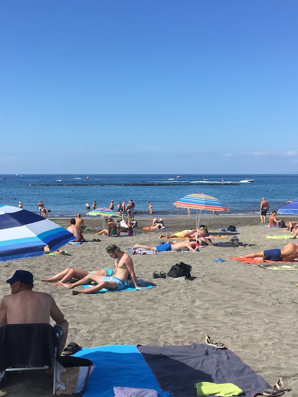 Vlak bij het strand