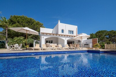 Exclusive Villa with Private Pool and a Perfect Location just 5 Minutes Walk to Cala Egos Beach!