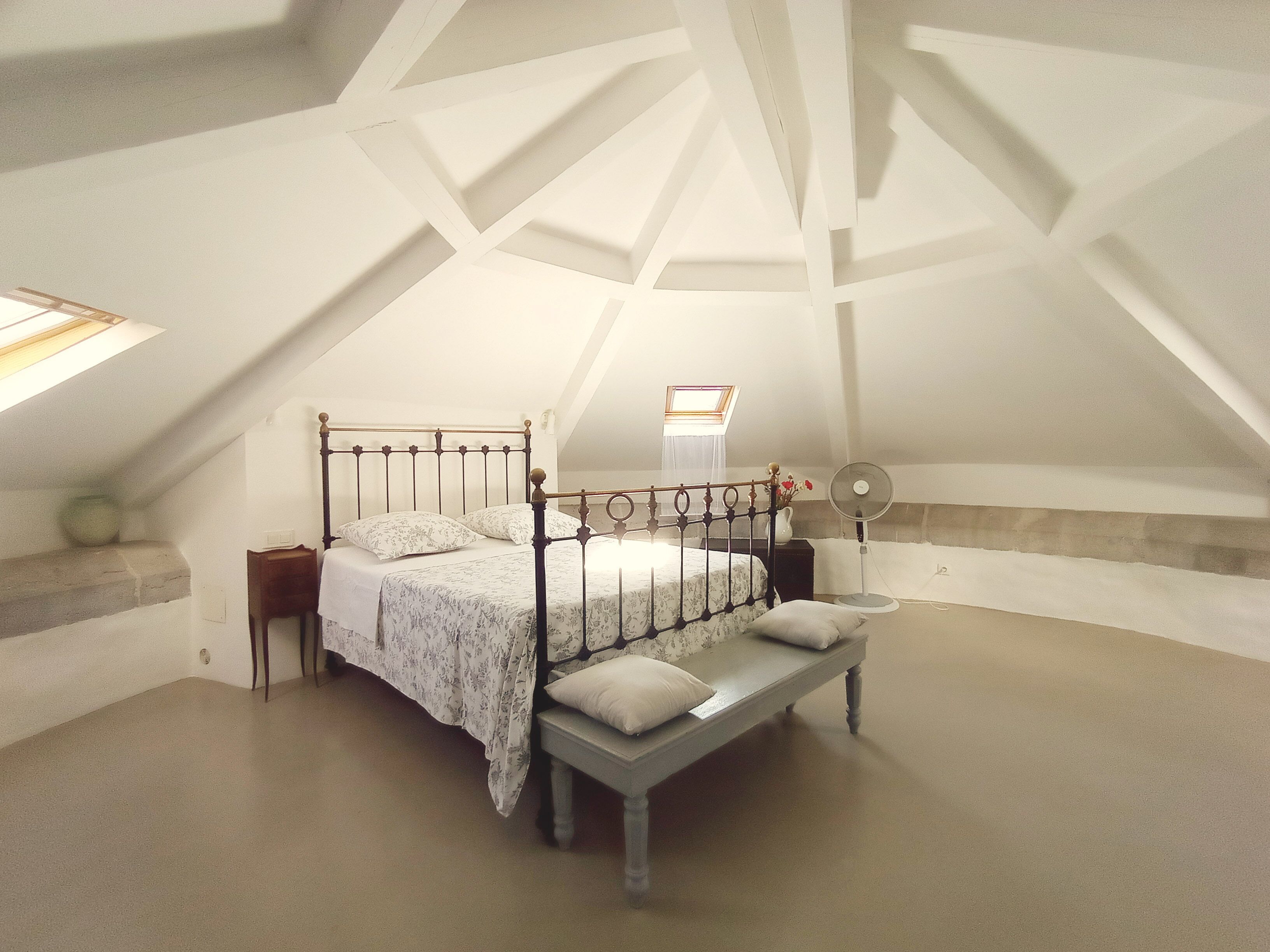 4 bedrooms, iron/ironing board, travel cot, free WiFi